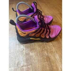 Nike Air VaporMax Plus Women’s Fuchsia Blast  Shoes Size 7.5 AO4550-004 No Box